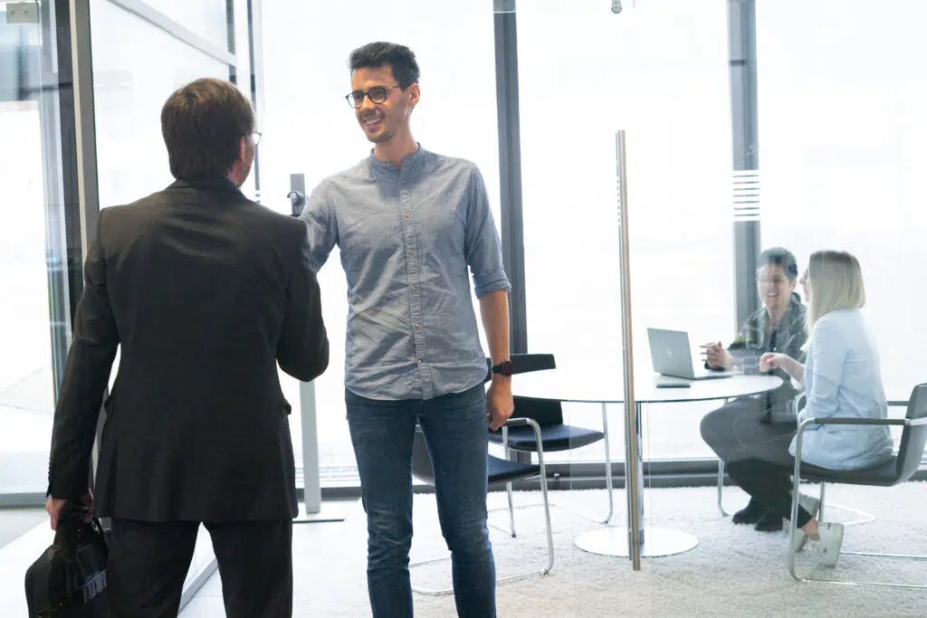 HZ Jobs - Unternehmensseite Edelmann - Kundengespräch